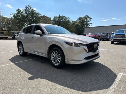 Used 2025 MAZDA CX-5 AWD 2.5 S w/ Select Package image 6
