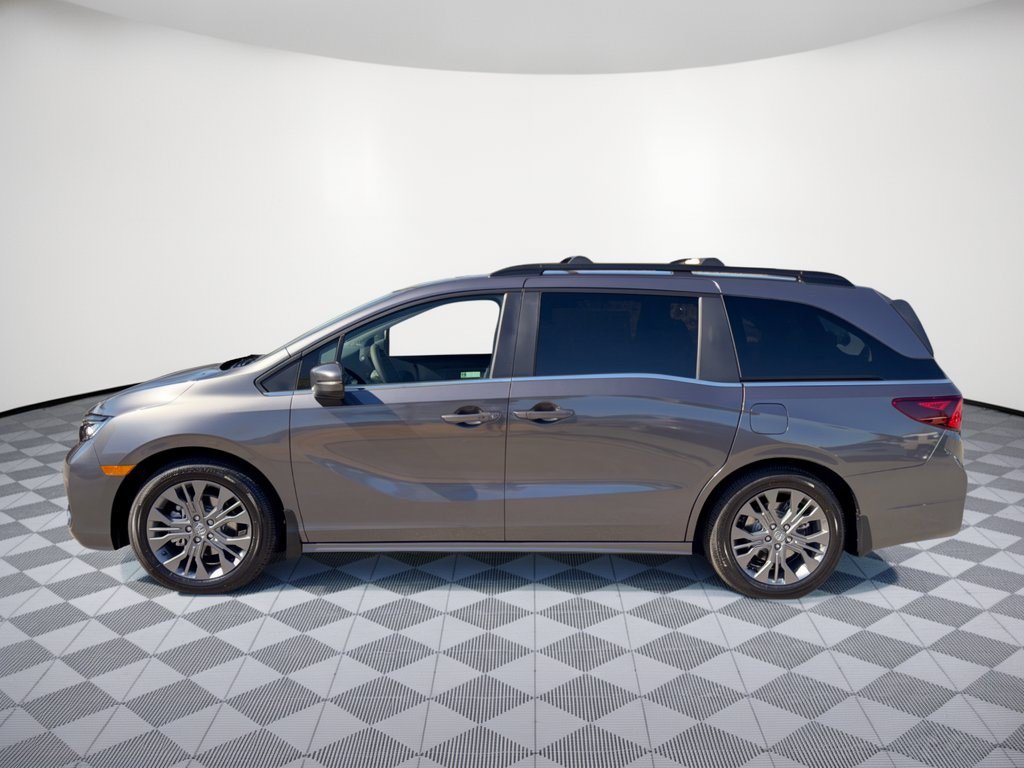 New 2027 Honda Odyssey Touring image 2