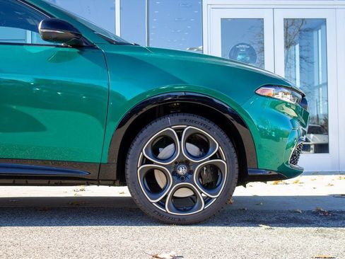 New 2025 Alfa Romeo Tonale AWD/4WD image 5