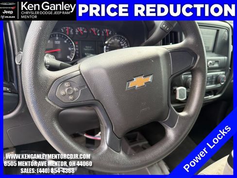 Used 2018 Chevrolet Silverado 1500 Custom w/ Custom Value Package AWD/4WD image 13