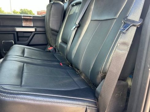 Used 2022 Ford F250 Lariat w/ Lariat Value Package AWD/4WD image 11