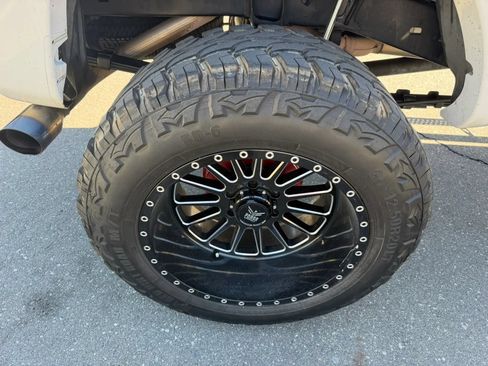 Used 2014 Toyota Tacoma PreRunner w/ TRD Sport Package RWD image 44