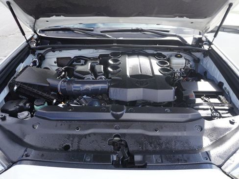 Used 2019 Toyota 4Runner Limited AWD/4WD image 36