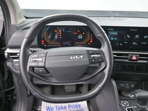 Used 2026 Kia Sportage LX FWD image 31