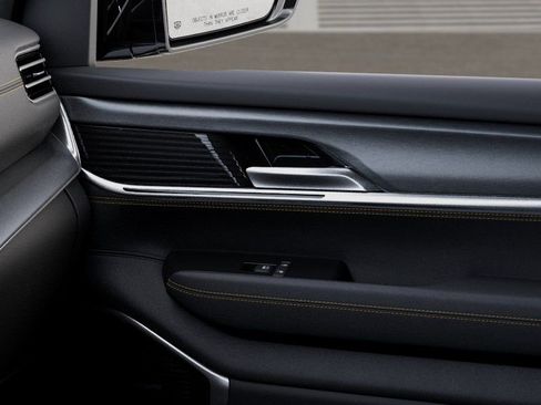 New 2026 Jeep Grand Wagoneer 4WD image 25