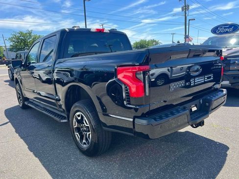 Used 2023 Ford F150 Lightning XLT AWD/4WD image 8