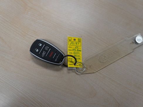 Used 2022 Alfa Romeo Giulia Veloce image 35