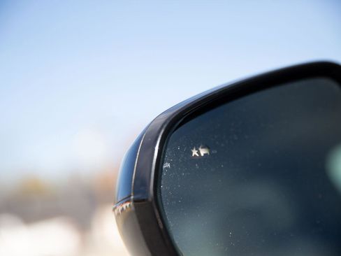 Used 2021 Chevrolet TrailBlazer RS w/ Convenience Package image 11