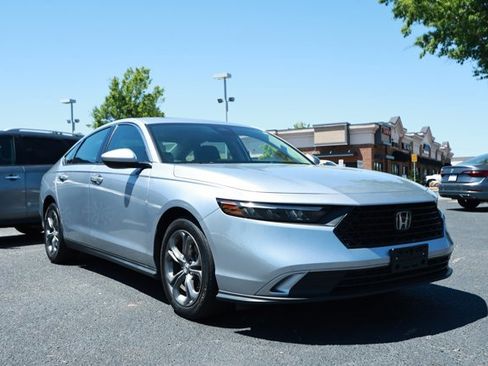 Used 2024 Honda Accord EX image 3