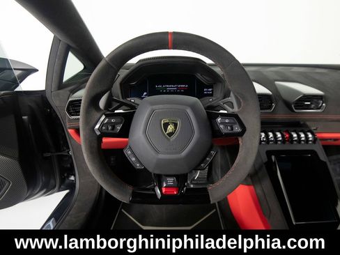Used 2023 Lamborghini Huracan Tecnica RWD image 18