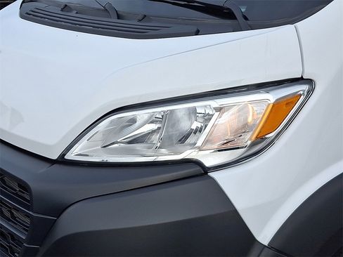 Used 2024 RAM ProMaster 2500 w/ Safety Group image 9