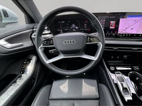 Used 2025 Audi A5 2.0T Premium Plus w/ Premium Plus AWD/4WD image 5