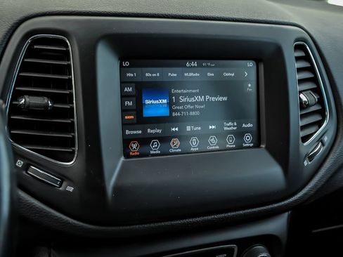 Used 2020 Jeep Compass Latitude w/ Popular Equipment Group AWD/4WD image 25