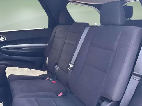 Used 2019 Dodge Durango SXT image 36