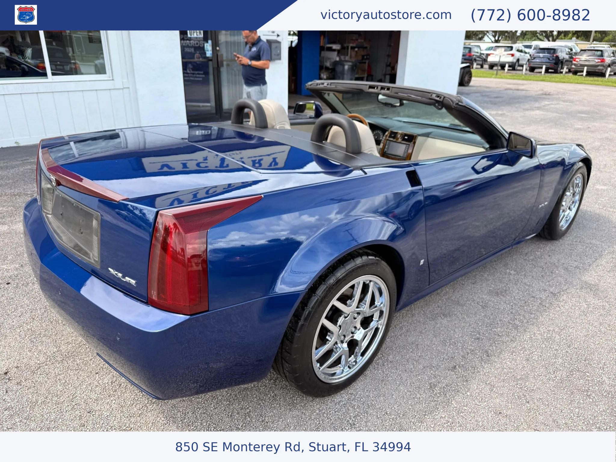 Used 2006 Cadillac XLR RWD image 15