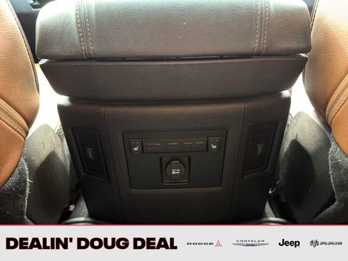 Used 2013 RAM 1500 Laramie Longhorn image 29