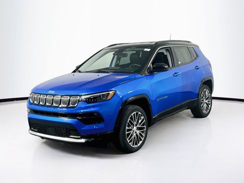 Used 2022 Jeep Compass Limited w/ Elite Group AWD/4WD image 1