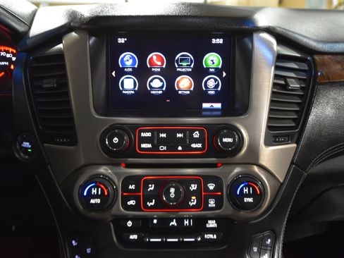 Used 2016 GMC Yukon Denali w/ Open Road Package image 30