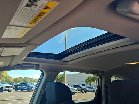 Used 2021 Honda CR-V EX image 16