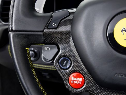 Used 2015 Ferrari 458 Spider image 24