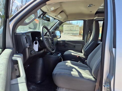 New 2026 GMC Savana 3500 Work Van w/ Driver Convenience Package image 14