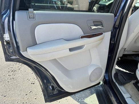 Used 2007 Chevrolet Tahoe LT w/ Skid Plate Package AWD/4WD image 14