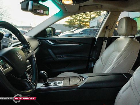 Used 2015 Maserati Ghibli S Q4 image 19