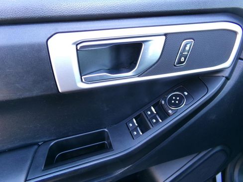 Used 2020 Ford Explorer 4WD Police Interceptor image 12