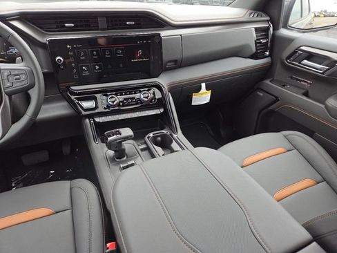 New 2026 GMC Sierra 1500 AT4 w/ Technology Package AWD/4WD image 35
