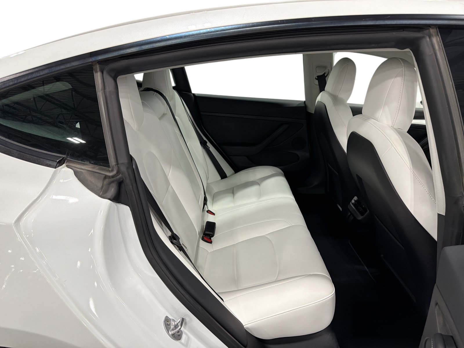 Used 2022 Tesla Model 3 Long Range AWD/4WD image 11