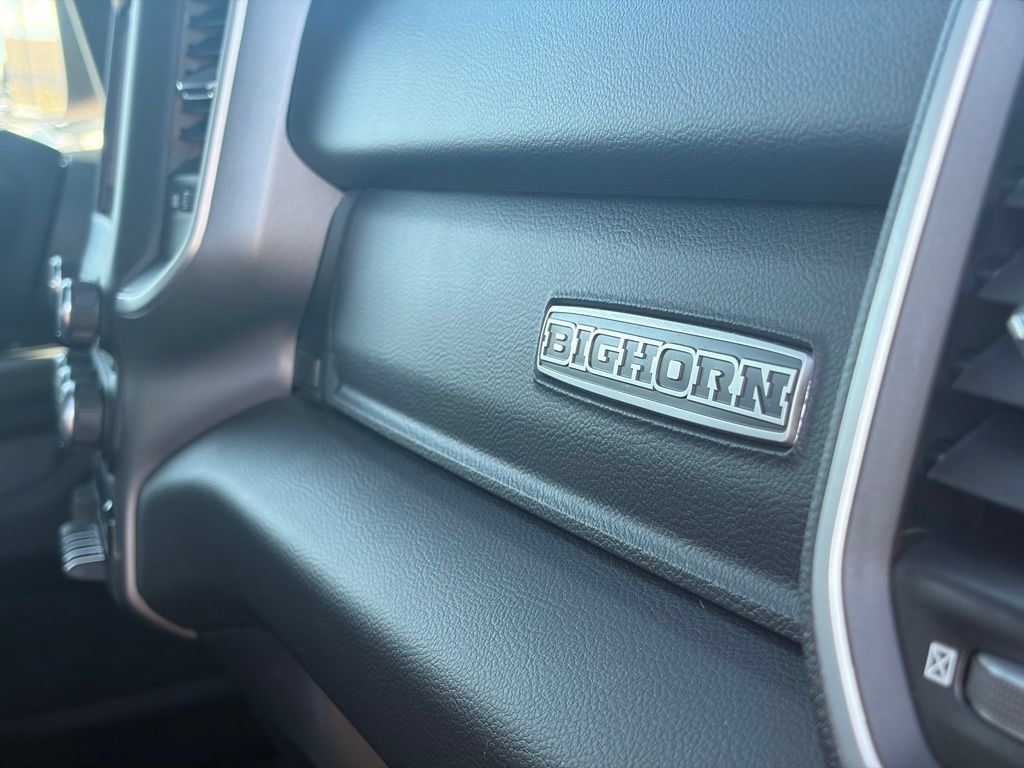 Used 2022 RAM 1500 Big Horn AWD/4WD image 41