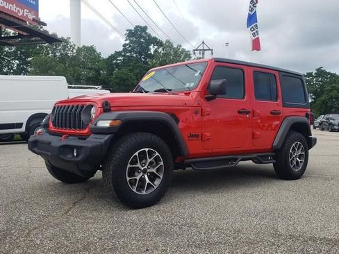 Used 2024 Jeep Wrangler Unlimited Sport AWD/4WD image 8