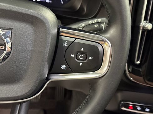 Certified 2023 Volvo XC40 B5 Plus w/ Driver Assist Package AWD/4WD image 13
