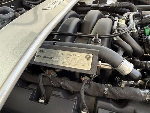 Used 2016 Ford Mustang Shelby GT350R w/ GT350R Equipment Group 920A image 68