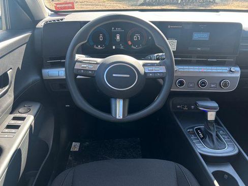New 2026 Hyundai Kona SE AWD/4WD image 16