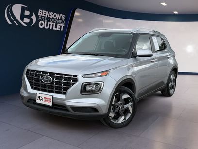 Used 2025 Hyundai Venue SEL