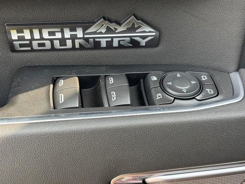 New 2026 Chevrolet Silverado 1500 High Country w/ Technology Package AWD/4WD image 11