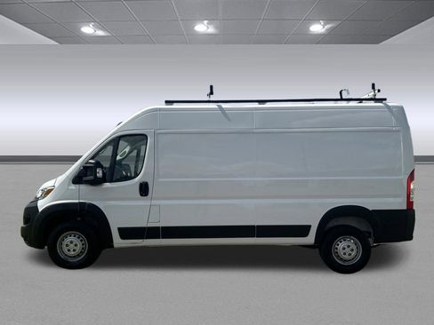 Used 2024 RAM ProMaster 2500 w/ Convenience Group FWD image 8