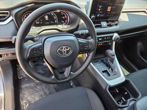Certified 2023 Toyota RAV4 LE AWD/4WD image 10