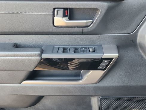 Used 2022 Toyota Tundra Limited image 27