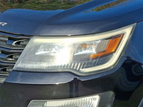 Used 2016 Ford Explorer Sport w/ Equipment Group 401A image 9