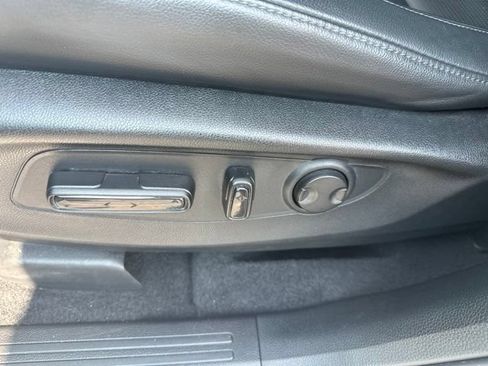 Used 2024 Honda CR-V EX-L image 15