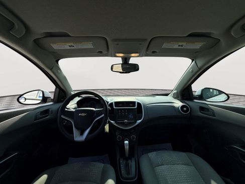 Used 2017 Chevrolet Sonic LT FWD image 29