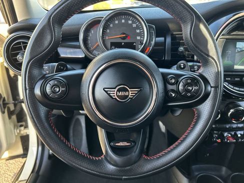 Used 2019 MINI Cooper S w/ Signature Upholstery Package FWD image 20