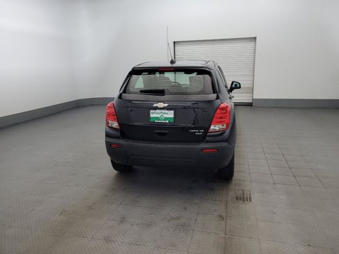Used 2016 Chevrolet Trax LS AWD/4WD image 7