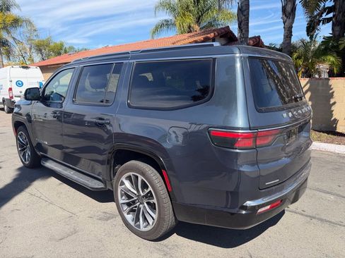 Used 2023 Jeep Wagoneer Series II w/ Premium Group I image 5