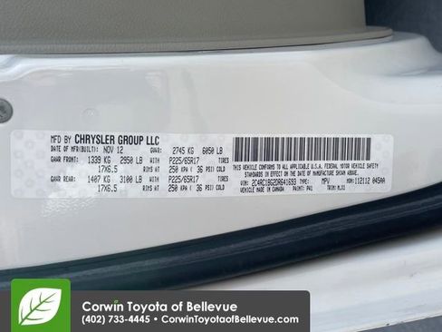 Used 2013 Chrysler Town & Country Touring image 23