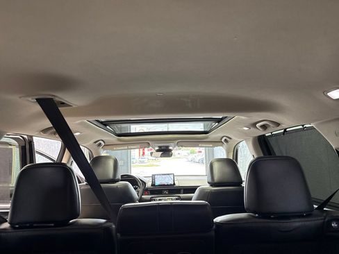 Used 2024 Honda Pilot Touring image 35