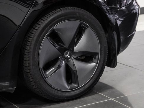 Used 2018 Tesla Model 3 Long Range image 61