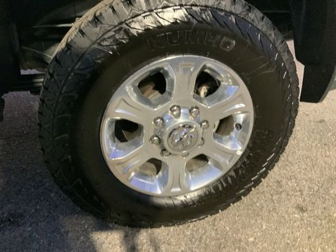 Used 2024 RAM 3500 Big Horn image 11